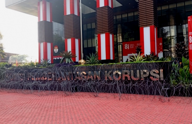 KPK geledah Disdik Bogor - lintas priangan