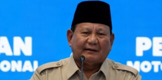 Prabowo Minta Warga Mulai Tinggalkan Motor Bensin, Penghematan Motor Listrik Disebut Bisa 70 Persen Presiden meluncurkan motor listrik nasional-lintas priangan