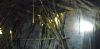 Rumah Ambruk di Ciamis, Penghuni Terpaksa Mengungsi Rumah Ambruk di Ciamis - lintas priangan