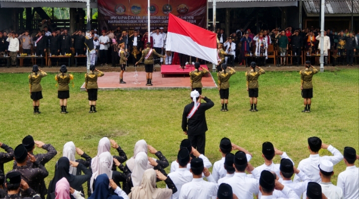 Upacara di Batu Mahpar Galunggung - lintas priangan