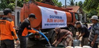 Air Bersih Purwakarta Disalurkan ke Maniis dan Jatiluhur 13 Agustus air bersih purwakarta