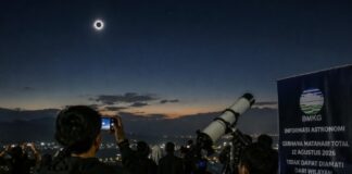 Gerhana Matahari Total 12 Agustus Tak Terlihat dari Jabar, Mulai 22.34 WIB gerhana matahari total