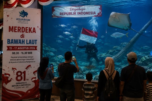 merdeka di bawah laut