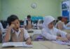 Sekolah Garut Masuk Pukul 06.30, Disiplin atau Defisit Tidur? sekolah Garut