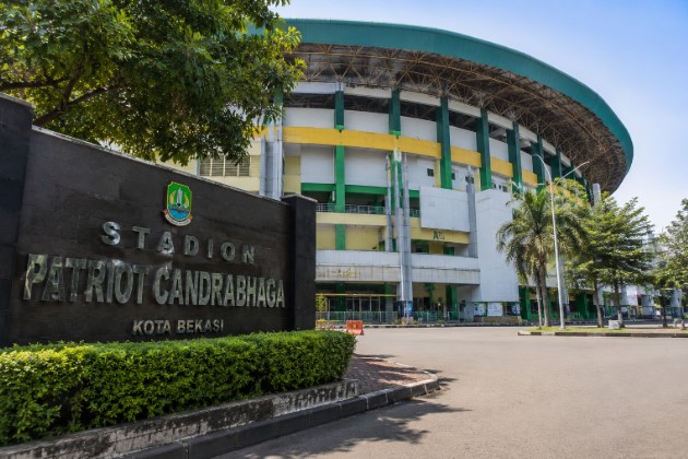 Stadion Patriot Candrabhaga