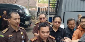 Kejari Ciamis Musnahkan Barang Bukti 61 Perkara