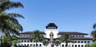 KDM Rombak Besar-Besaran OPD Jabar, 6 Dinas Bakal Digabung: Benarkah Anggaran Bisa Lebih Hemat? Perombakan OPD Jabar - lintas priangan