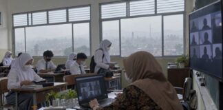 Abu Anak Krakatau, Pemkot Tasikmalaya Siapkan PJJ jika Kualitas Udara Memburuk abu Anak Krakatau