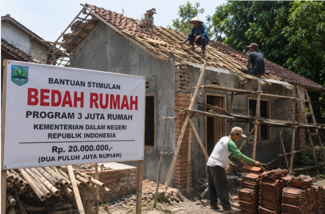 bedah rumah Jawa Barat
