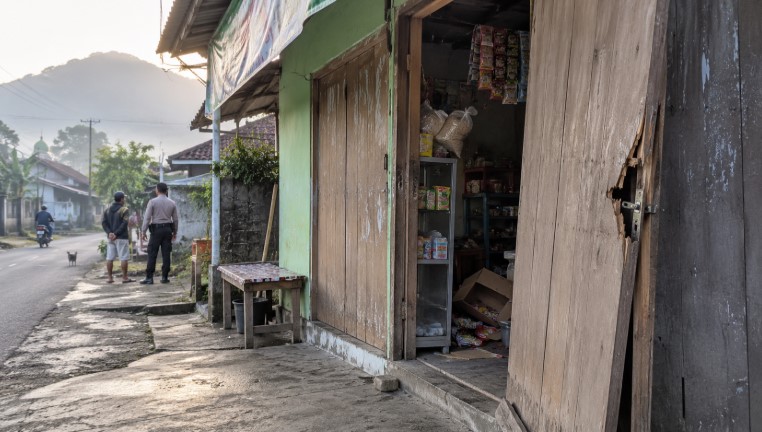 pembobolan warung Cibatu