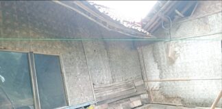 Tinggal di Rumah Tidak Layak Huni, Pengamen Pasar Sukamukti Berharap Bantuan Renovasi rumah tidak layak huni Ciamis - lintas priangan