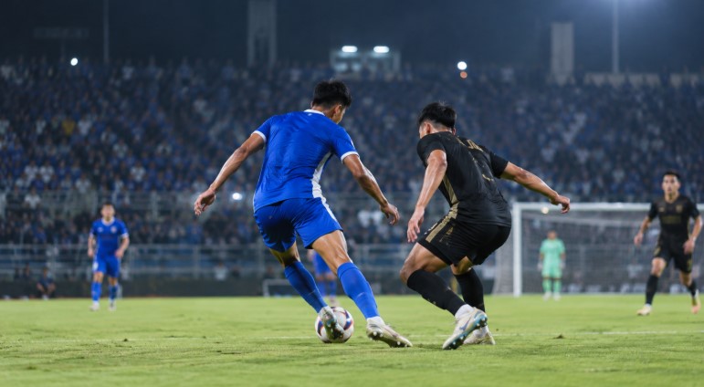 Persib vs Dewa United