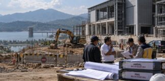 Proyek Data Center AI Jatiluhur Disetop, AMDAL dan PBG Belum Rampung data center AI Jatiluhur