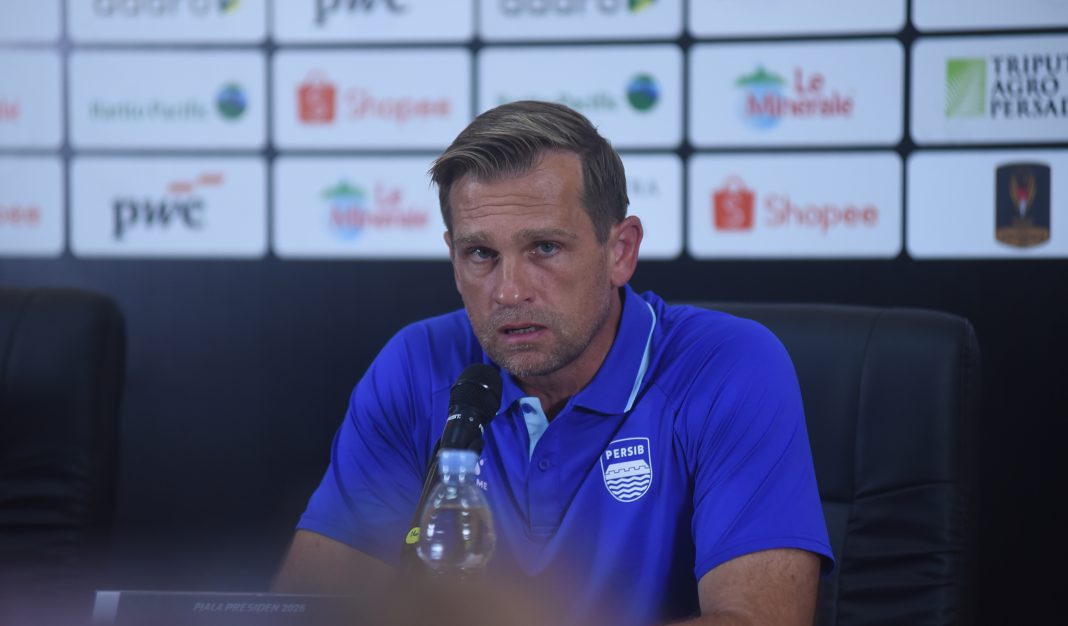 Igor Tolic Absen - Persib