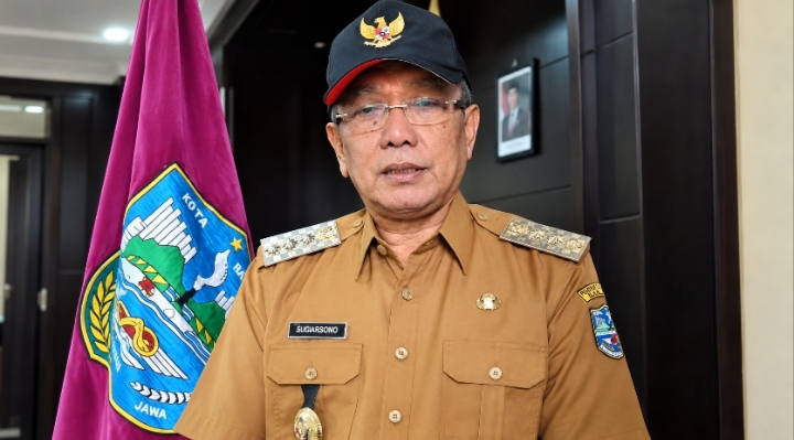 mobil dinas Wali Kota Banjar - lintas priangan