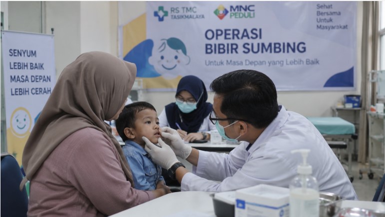 operasi bibir sumbing